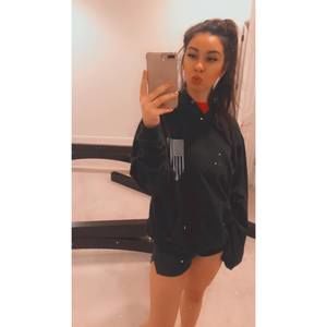 Meet your Posher, Ali